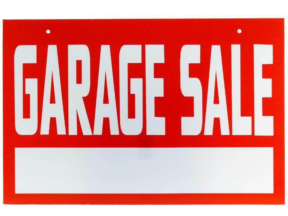 Corrugated Sign "Garage Sale" 16x24"